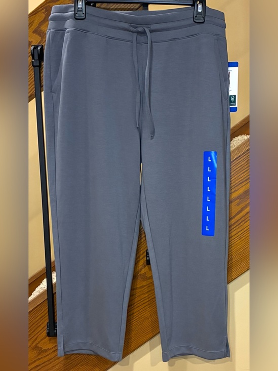 32 Degrees Pants - 32 Degrees Pants Cropped Pockets Pewter Grey SZ. Lg NWT
